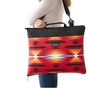 Pendleton Outdoor Packable Blanket Aztec Picnic Red Beach Zip Up 60” x 72”
